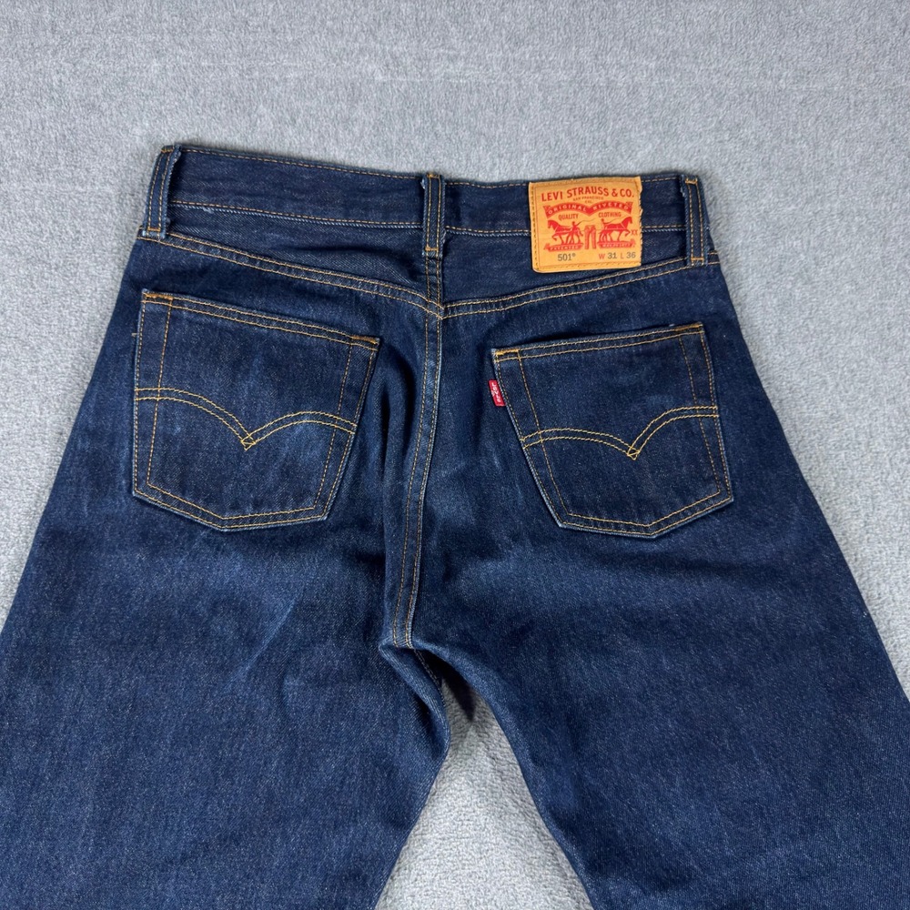 Levis 501 Jeans Mens 31x36 Dark Wash Straight Leg Button Fly